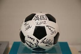 詹姆斯关键三分绝杀