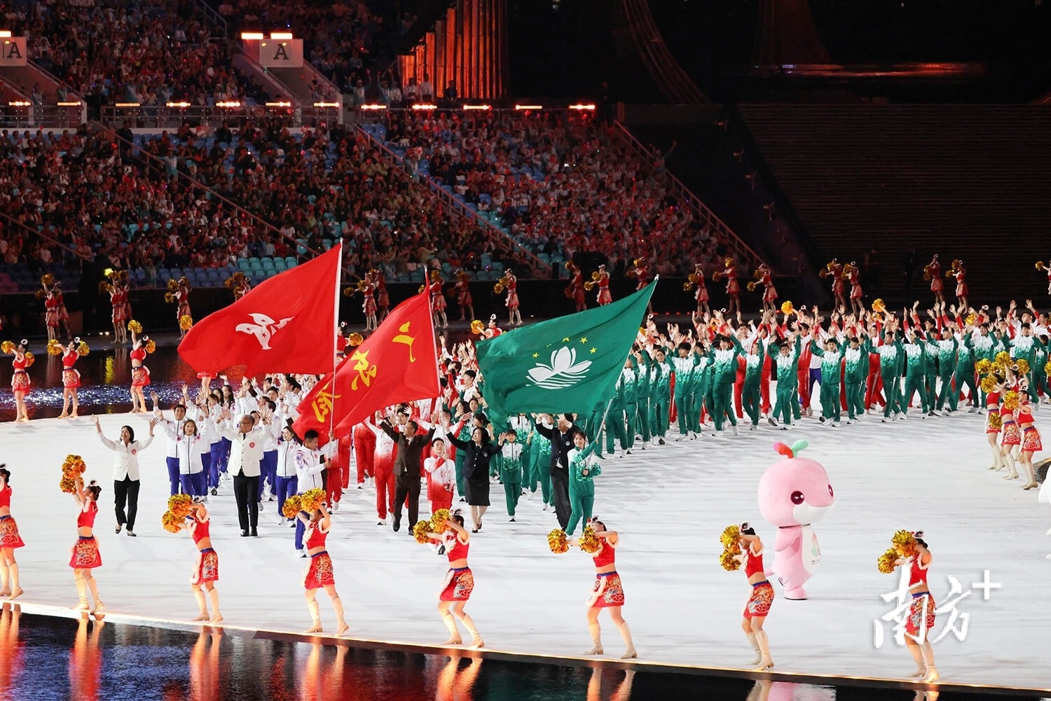 棒球与脑神经科学研究球员在极端压力下是如何实现动作精准度的自动驾驶